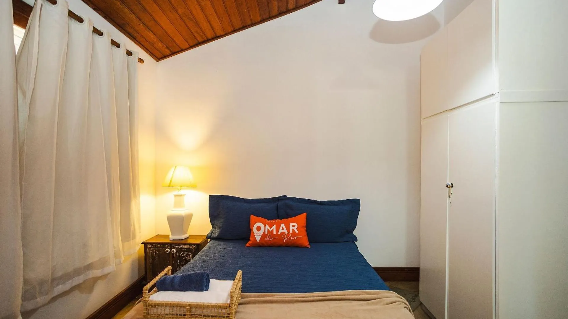 Casa Em Buzios: 3 Quartos, Varanda E Garagem |Vf32