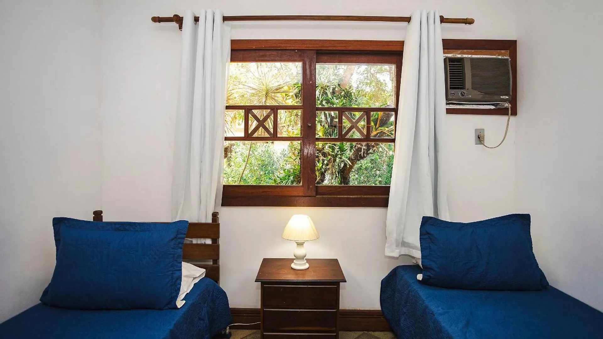 Casa Em Buzios: 3 Quartos, Varanda E Garagem |Vf32 0*, Armacao dos Buzios Brazil