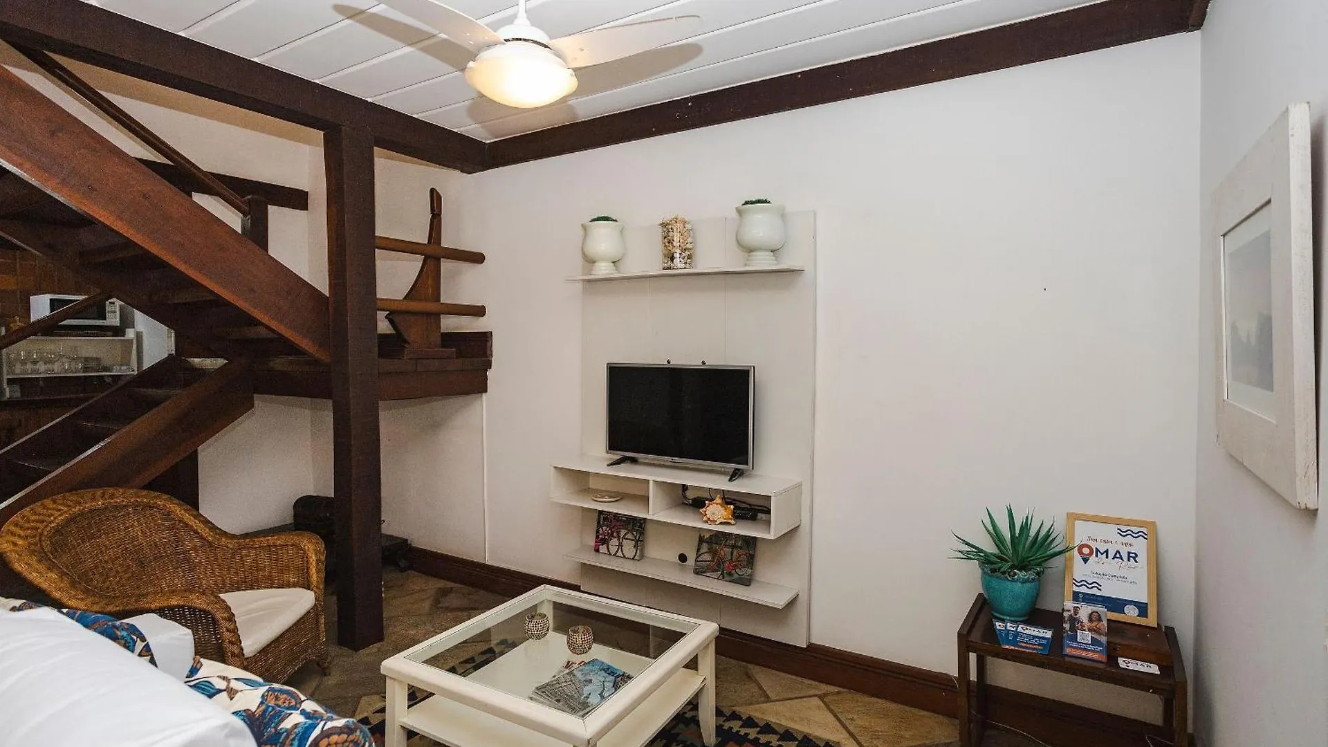 Casa Em Buzios: 3 Quartos, Varanda E Garagem |Vf32 Brazil