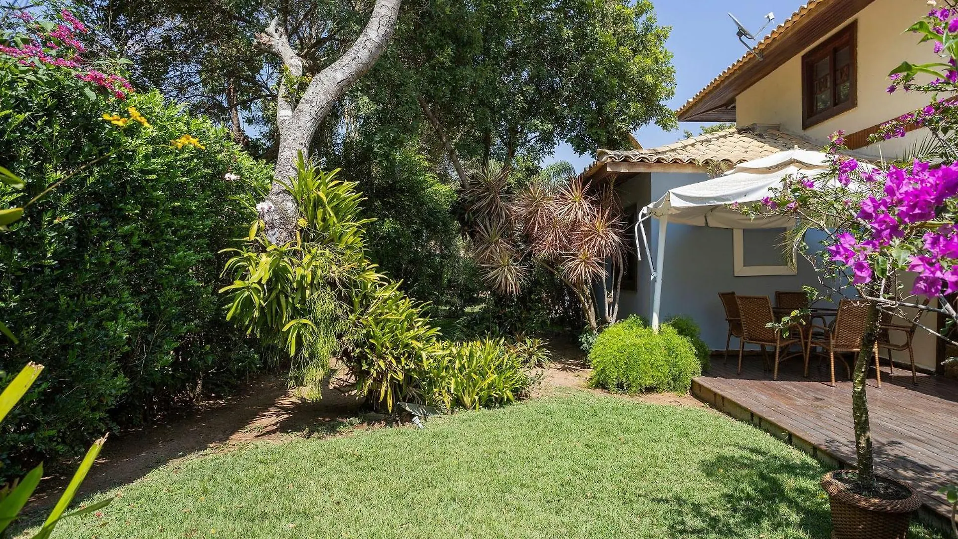 Casa Em Buzios: 3 Quartos, Varanda E Garagem |Vf32 0*, Armacao dos Buzios Brazil