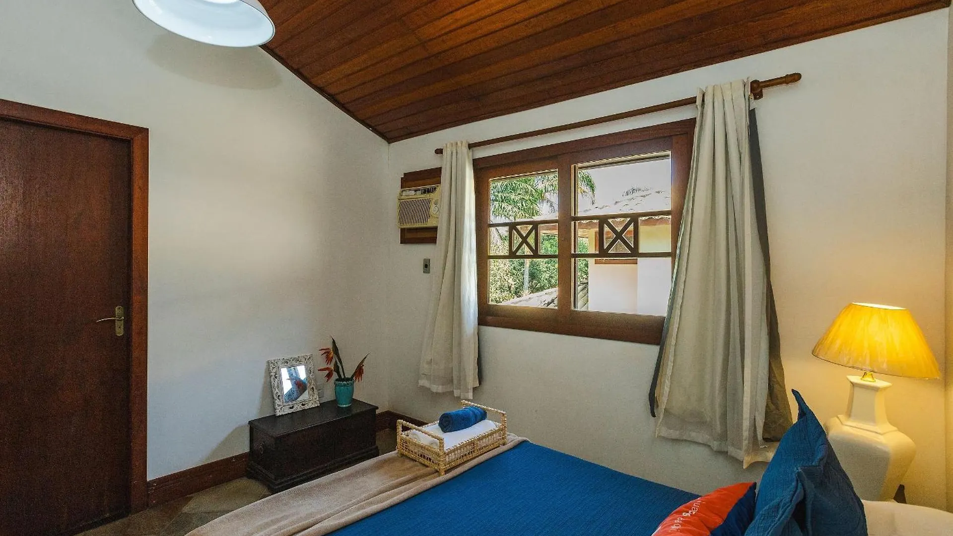 Casa Em Buzios: 3 Quartos, Varanda E Garagem |Vf32 Holiday home Armacao dos Buzios