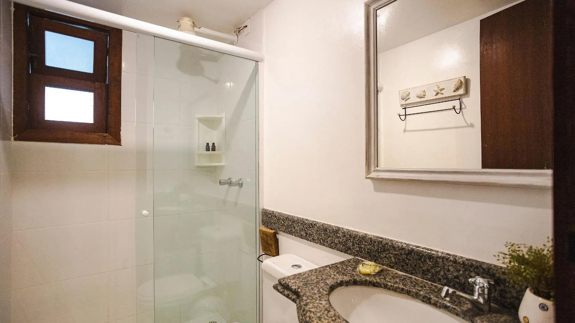 Casa Em Buzios: 3 Quartos, Varanda E Garagem |Vf32 0*, Armacao dos Buzios Brazil